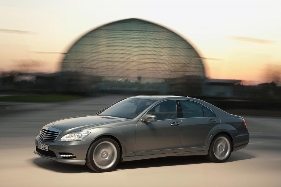  Mercedes-Benz S500 4Matic AMG 2009 года  (фото 5 из 15)
